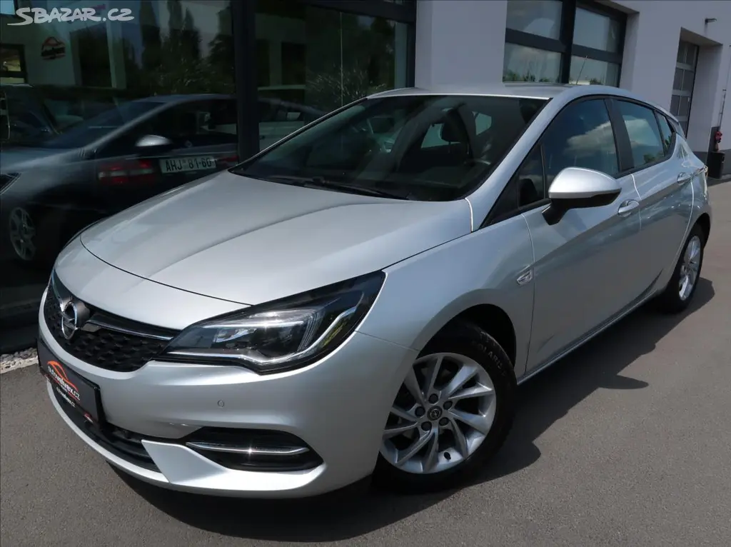 Opel Astra, 1,2 Turbo,81kW,NovéČR,Serv.kn.